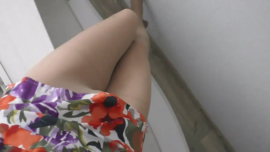 Crossdresser wearing control-top pantyhose cums on himself nyloned leg